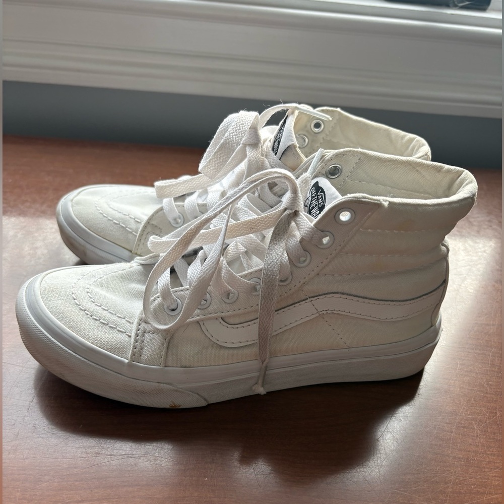 High top sneaker - Picture 4 of 7